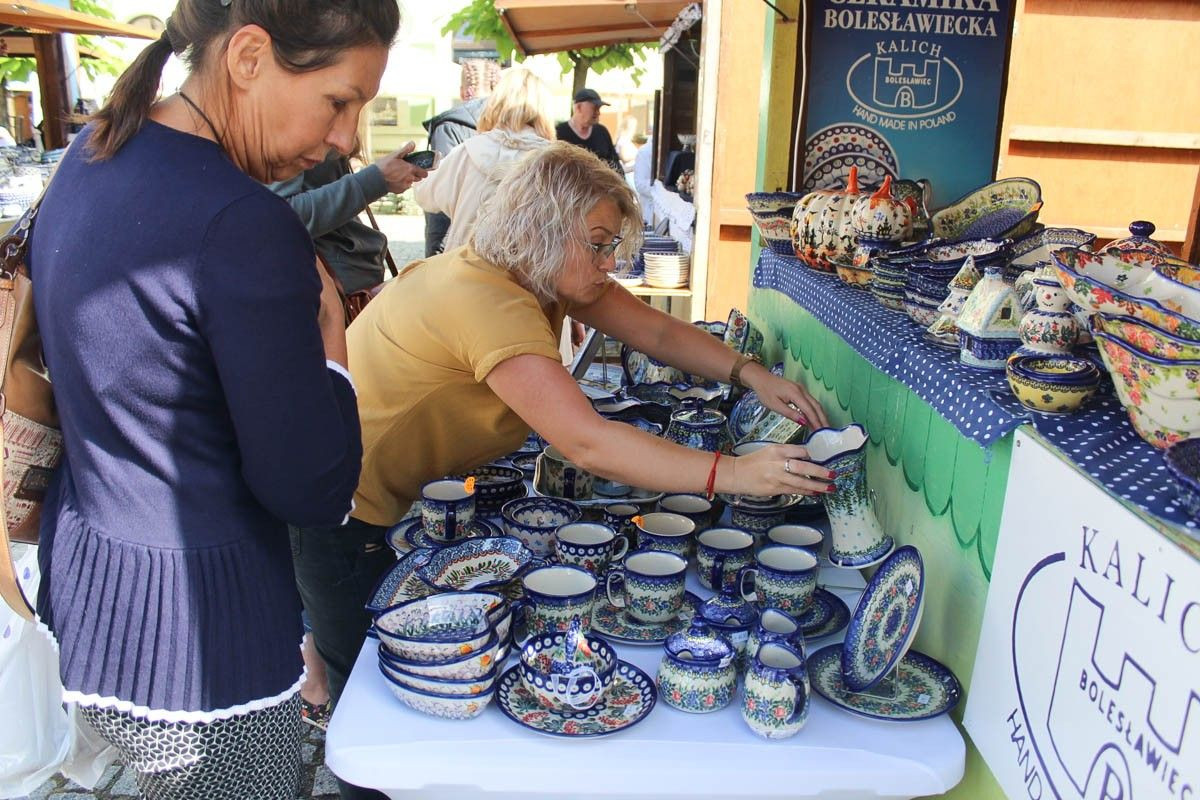 Targi ceramiczne na bolesławieckim rynku - piątek