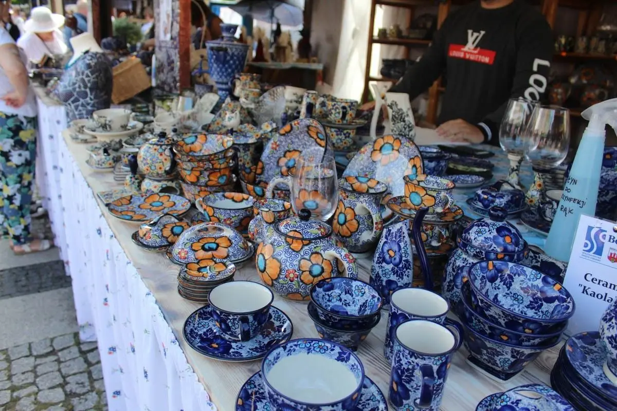 Targi ceramiczne na bolesławieckim rynku - piątek