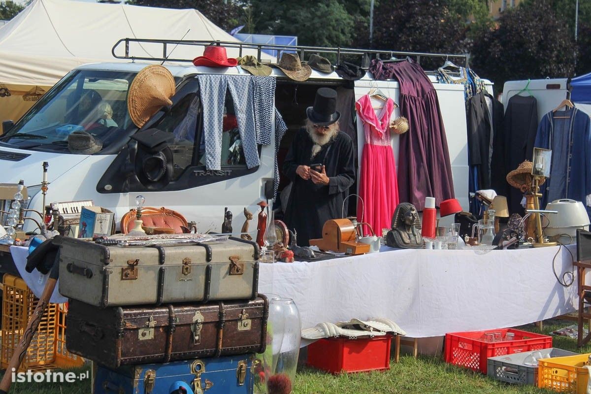 Giełda staroci, ul. Bankowa