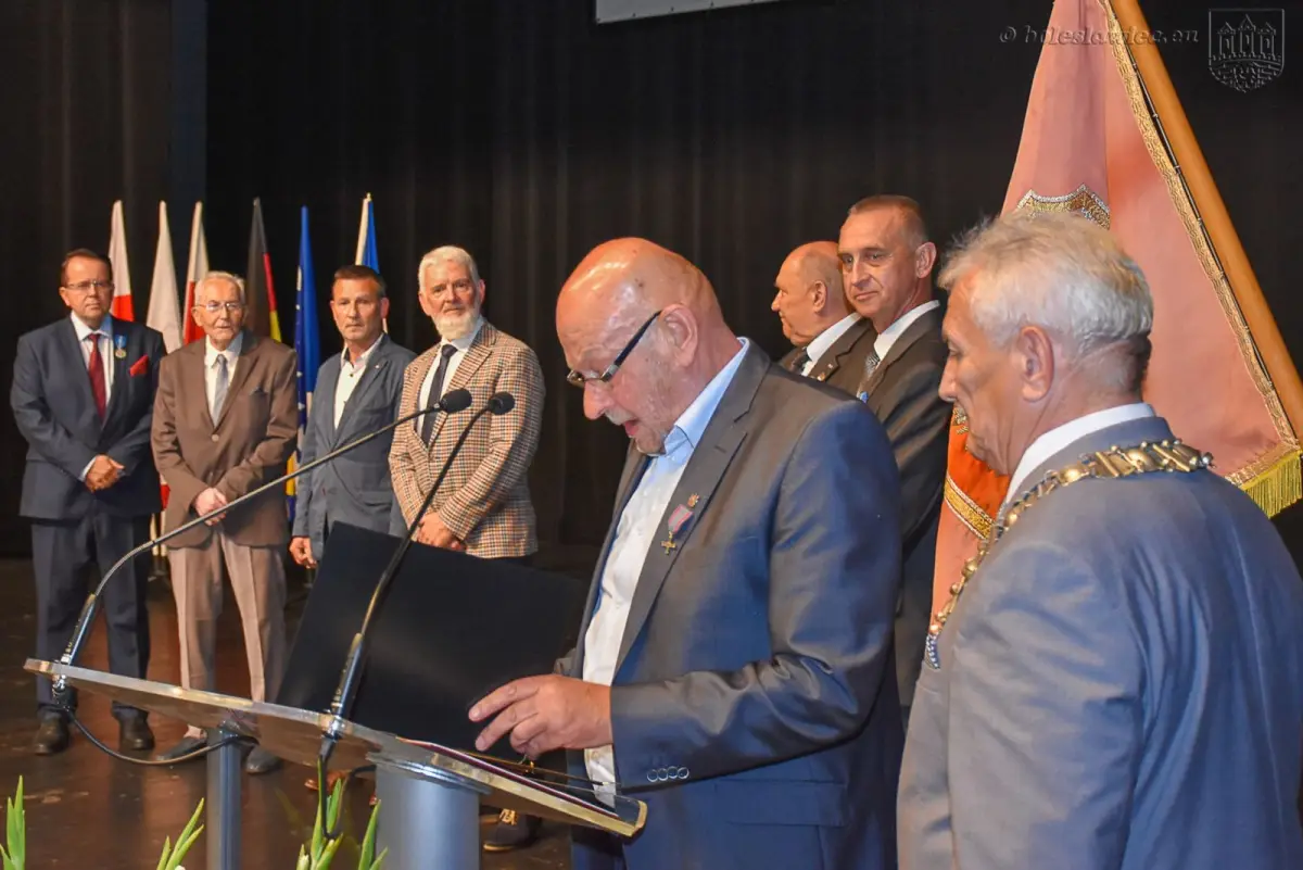 Uhonorowano bolesławieckich medyków, patriotów i zasłużonych dla naszego miasta