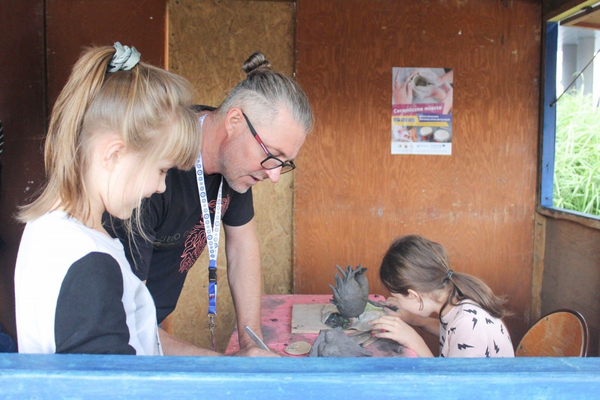 projekt „Ceramiczne miasto – polsko niemieckie warsztaty sztuk plastycznych”,