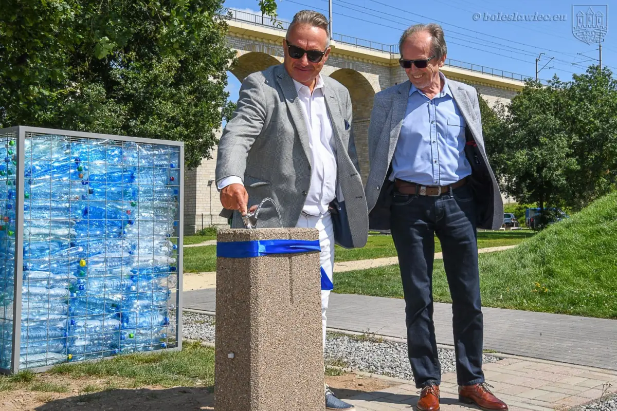 Poidło na Wiadukt Plaza w Bolesławcu