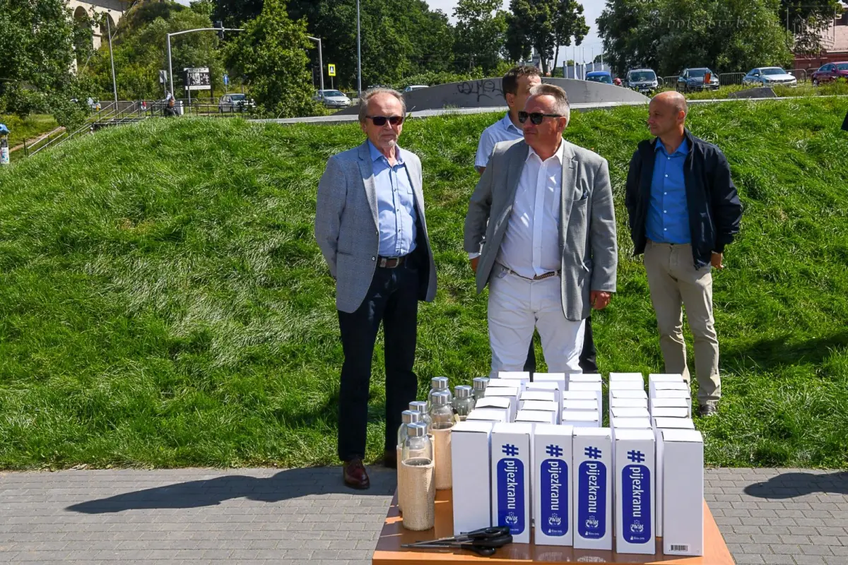 Poidło na Wiadukt Plaza w Bolesławcu