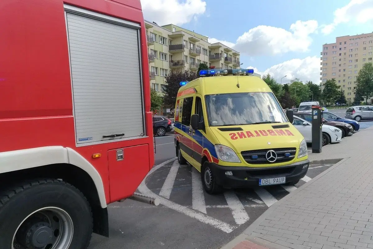 Ćwiczenia strażackie przy hotelu Ibis w Bolesławcu