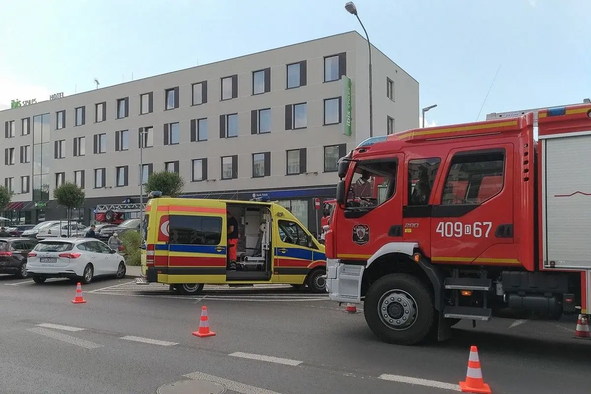 Ćwiczenia strażackie przy hotelu Ibis w Bolesławcu
