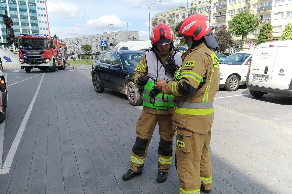 Ćwiczenia strażackie przy hotelu Ibis w Bolesławcu