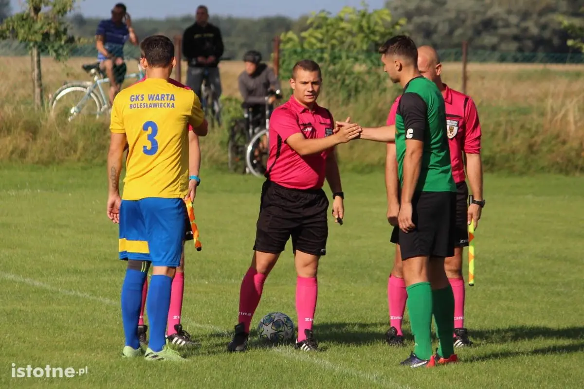 12 goli w meczu pucharowym GKS Warta Bolesławiecka – BKS Bolesławiec