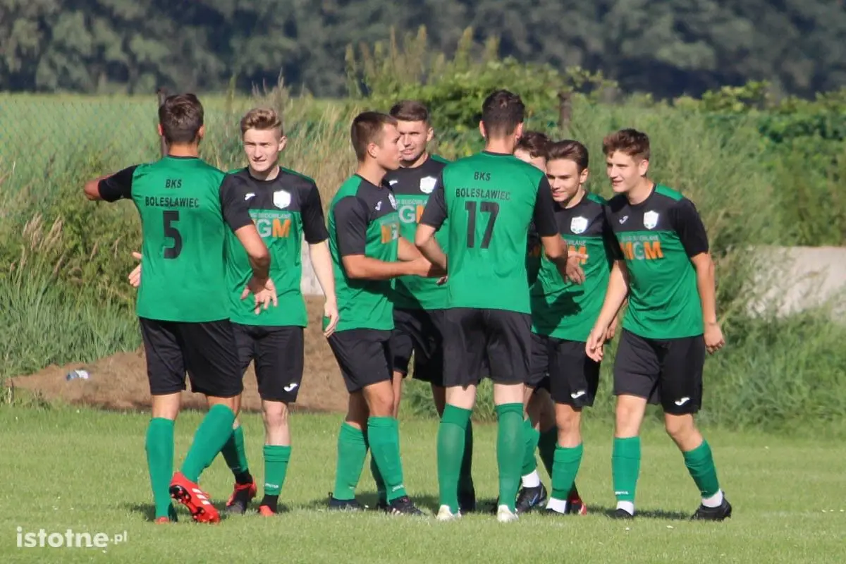 12 goli w meczu pucharowym GKS Warta Bolesławiecka – BKS Bolesławiec