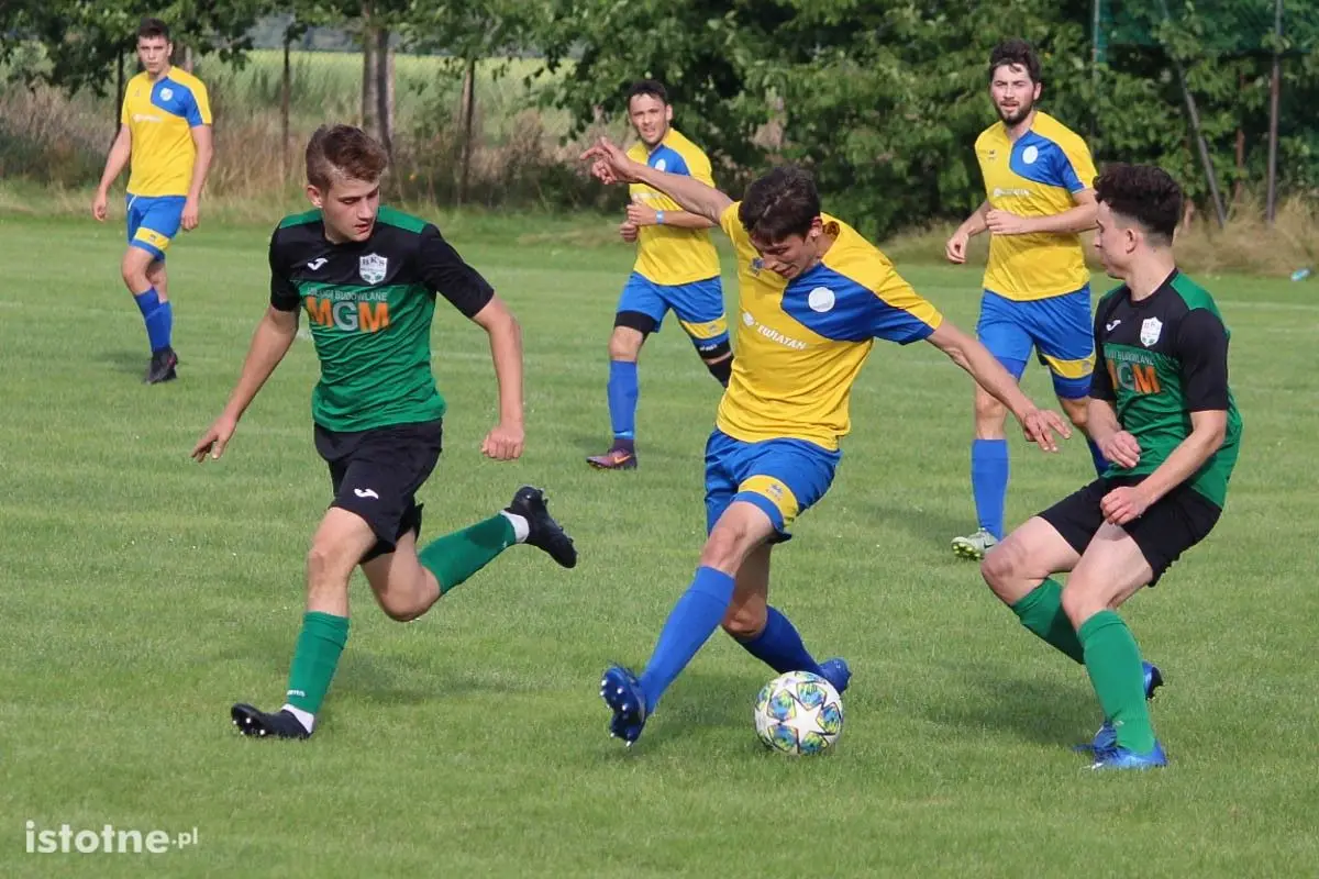 12 goli w meczu pucharowym GKS Warta Bolesławiecka – BKS Bolesławiec