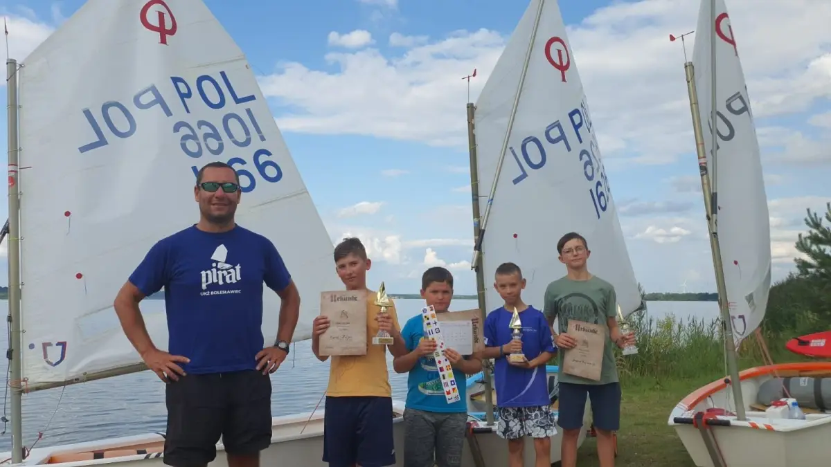 Piraci na fali – udane starty Bolesławieckich żeglarzy