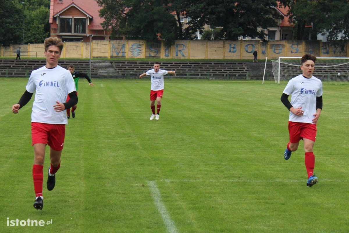 Niespodzianki nie było. BKS wysoko wygrywa z Górnikiem Węgliniec
