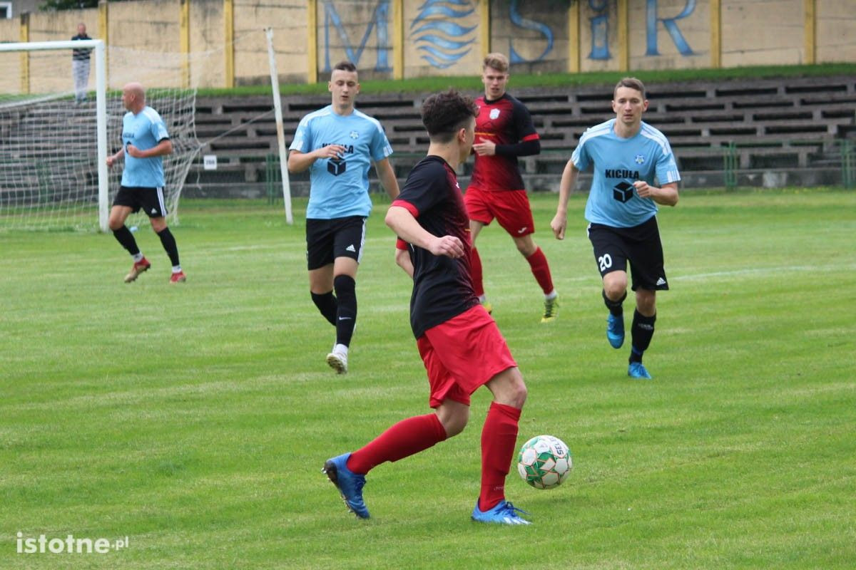 Niespodzianki nie było. BKS wysoko wygrywa z Górnikiem Węgliniec