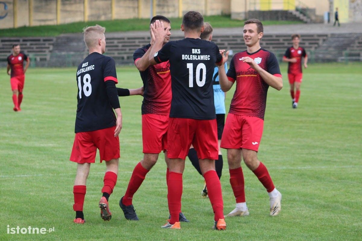Niespodzianki nie było. BKS wysoko wygrywa z Górnikiem Węgliniec