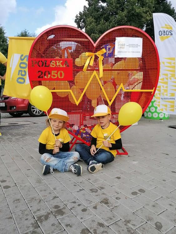 Serce na nakrętki od Stowarzyszenia Polska 2050