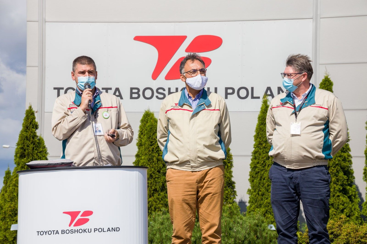 Pracownicy Toyota Boshoku Poland w Wykrotach świętowali wdrożenie nowego projektu