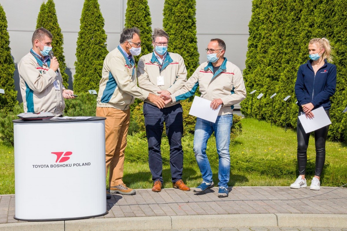 Pracownicy Toyota Boshoku Poland w Wykrotach świętowali wdrożenie nowego projektu