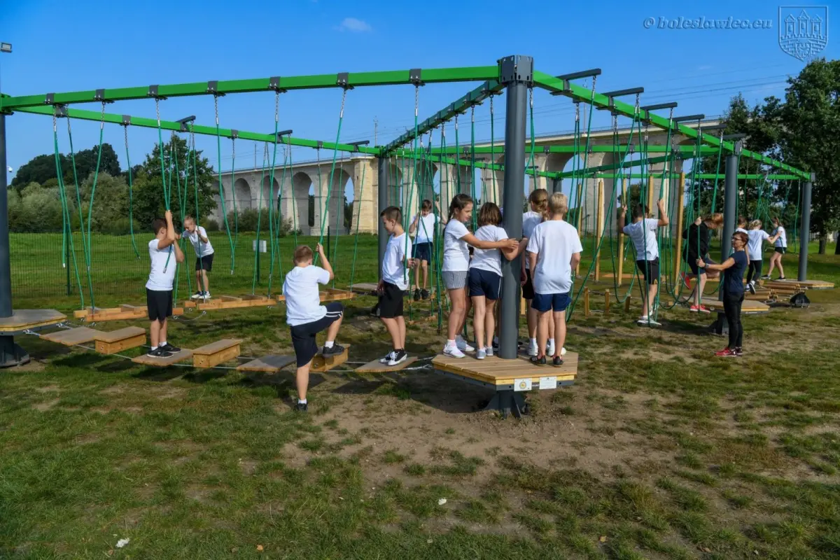 Park linowy na Wiadukt Plaza