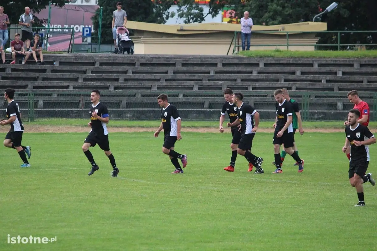 BKS wygrywa przy Spółdzielczej z Victorią Jelenia Góra