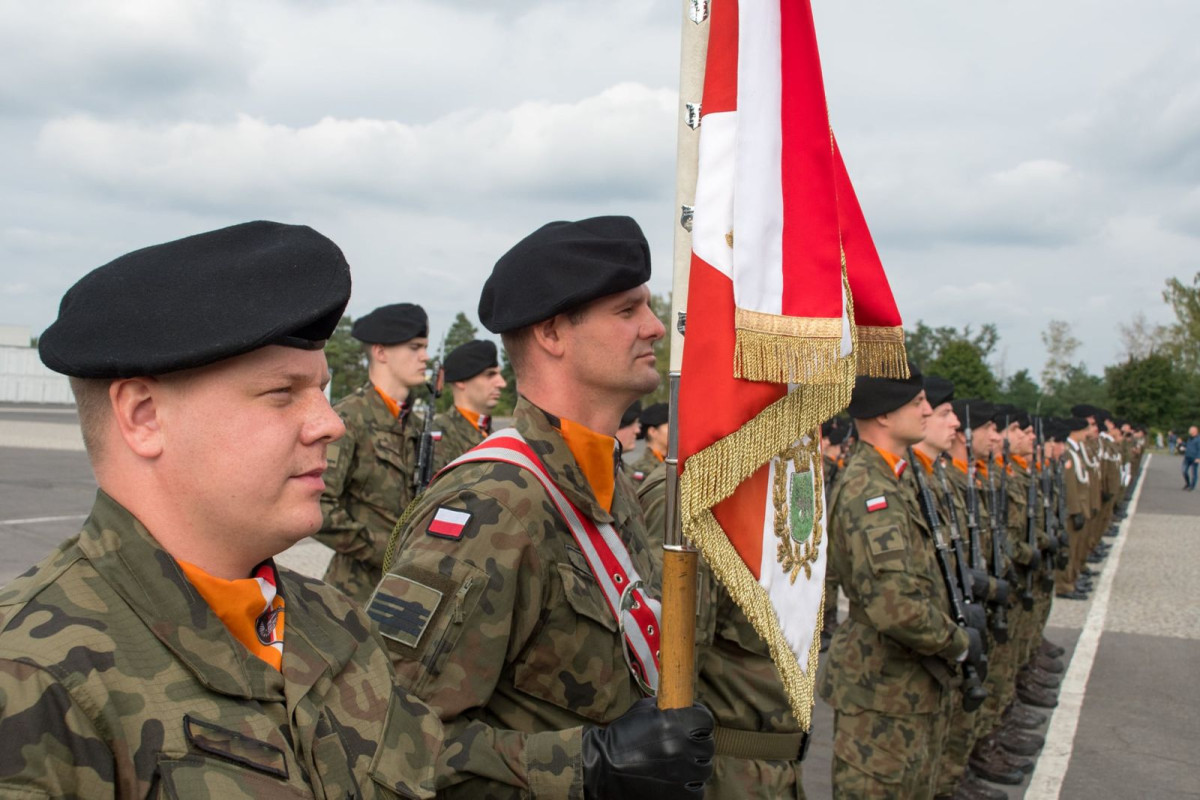 Uroczystość w 10 Brygadzie Kawalerii Pancernej w Świętoszowie