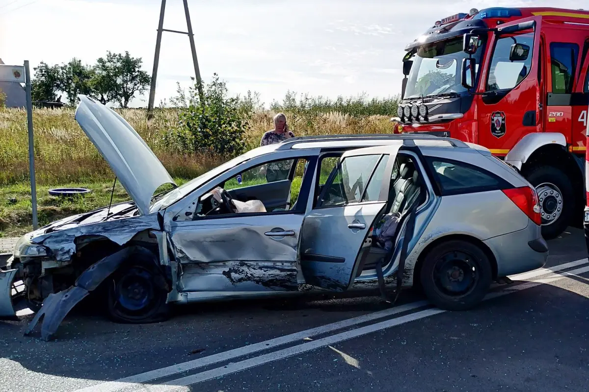 Dwoje dzieci poszkodowanych w wypadku na drodze do Iwin
