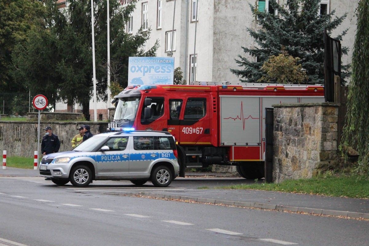 Akcja służb przy al. Tysiąclecia w Bolesławcu