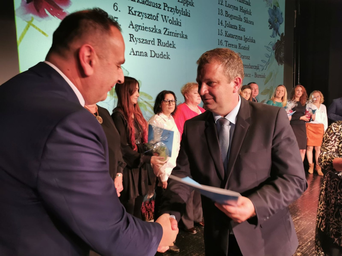 Starosta złożył życzenia z okazji Dnia Edukacji Narodowej