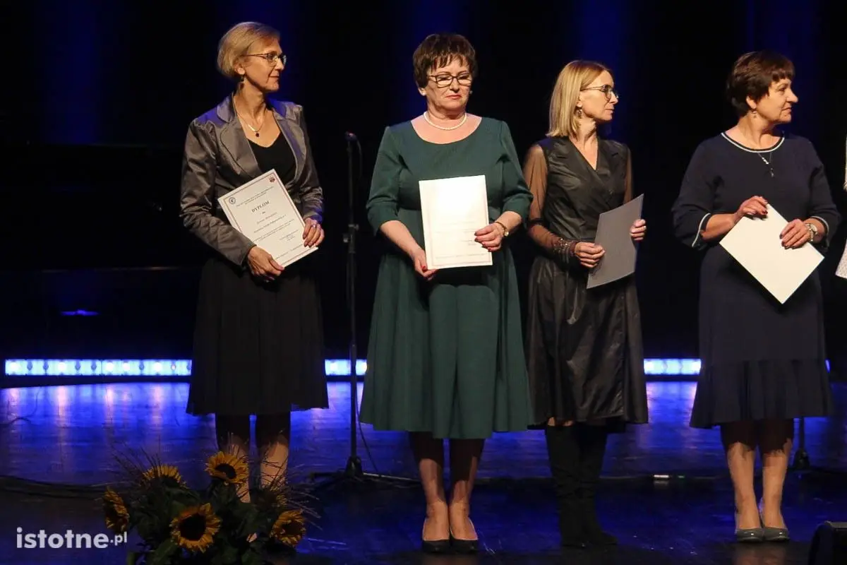 Gala wręczenia nagród najzdolniejszym uczniom i najlepszym nauczycielom