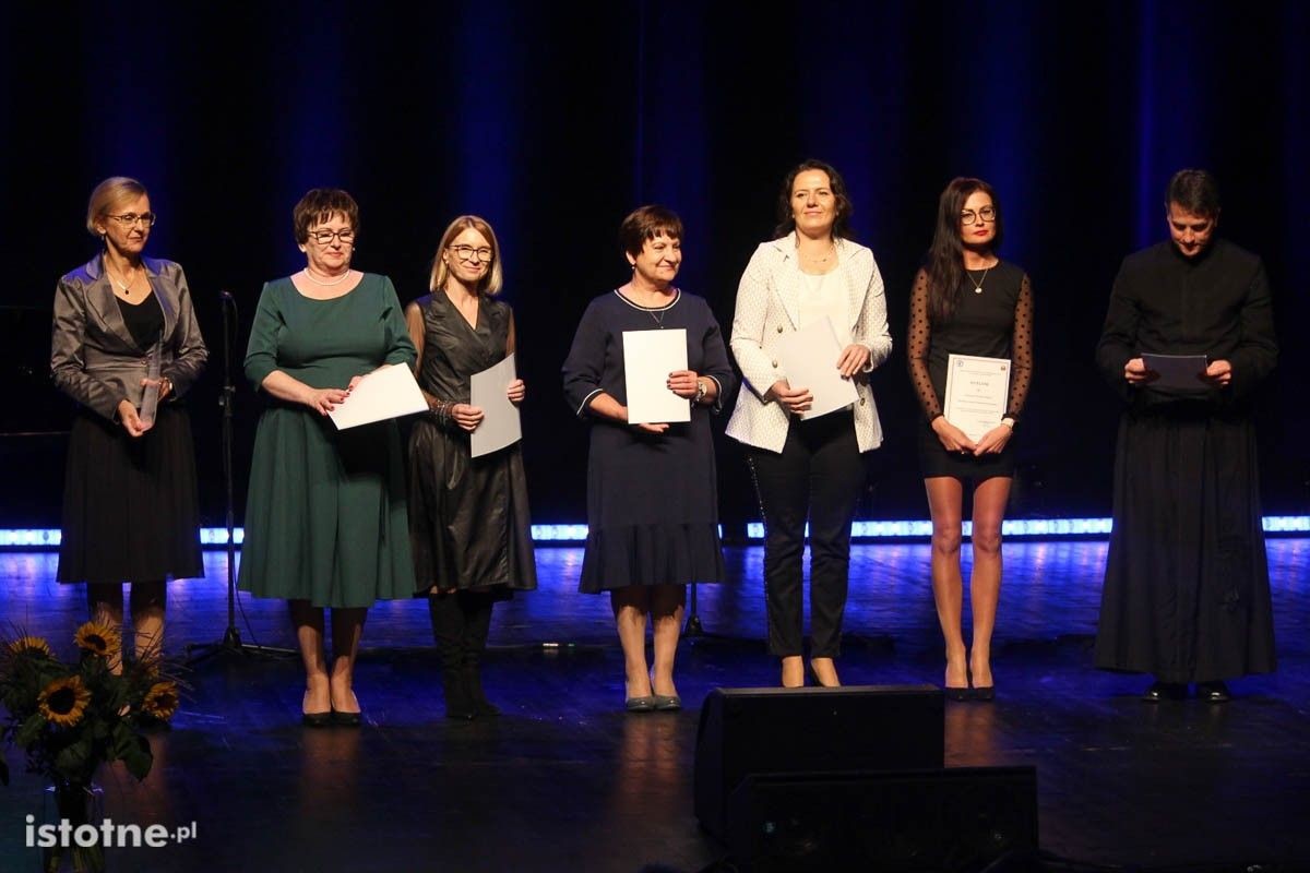 Gala wręczenia nagród najzdolniejszym uczniom i najlepszym nauczycielom