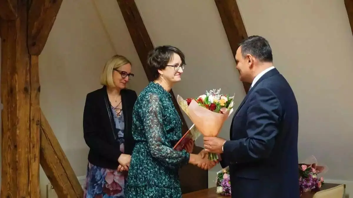 Wyróżniający się nauczyciele z gminy Nowogrodziec uhonorowani