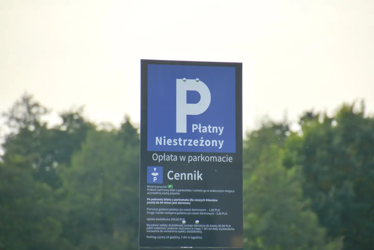 Płatne parkingi przy bolesławieckich galeriach