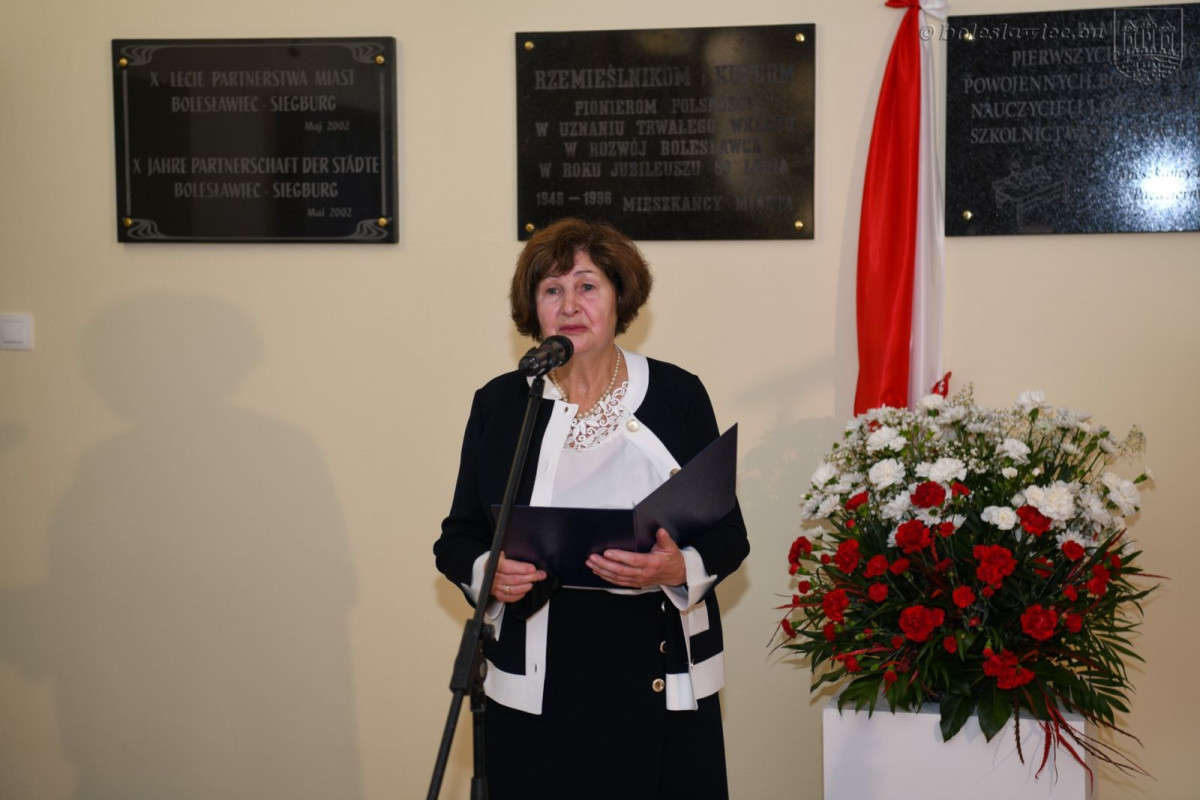 Edukacja była nadzieją. Upamiętnili pierwszych powojennych nauczycieli w Bolesławcu