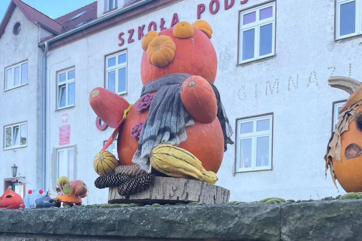 Bolesławiecki Oxpress z halloweenową wystawą