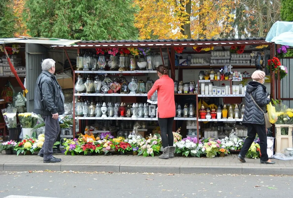 Wszystkich Świętych na bolesławieckim cmentarzu