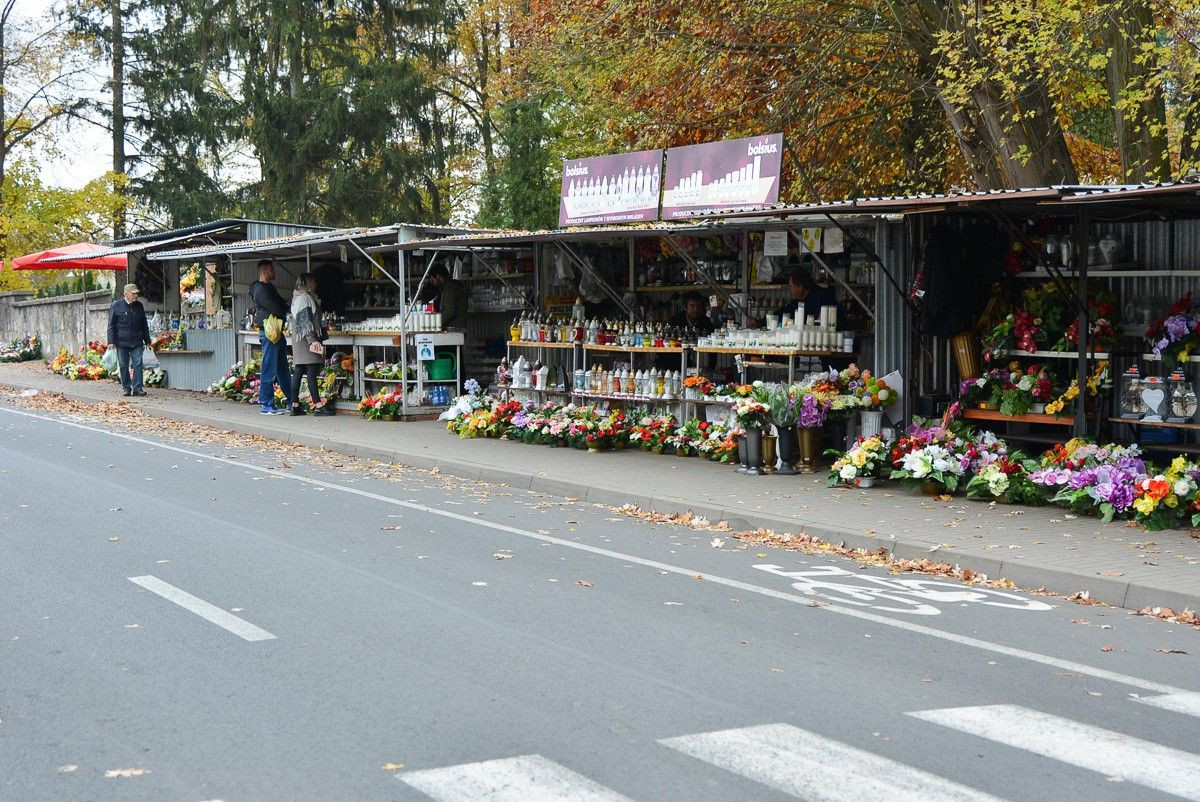 Wszystkich Świętych na bolesławieckim cmentarzu