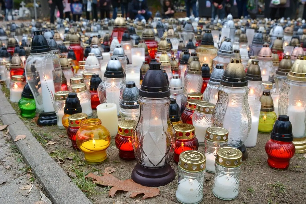 Wszystkich Świętych na bolesławieckim cmentarzu