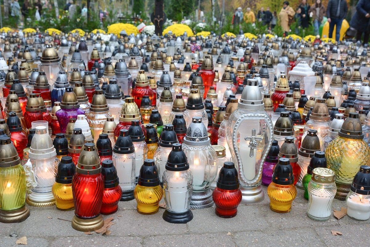 Wszystkich Świętych na bolesławieckim cmentarzu