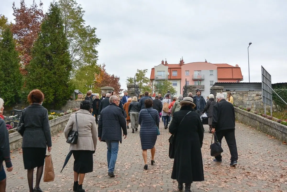 Wszystkich Świętych na bolesławieckim cmentarzu