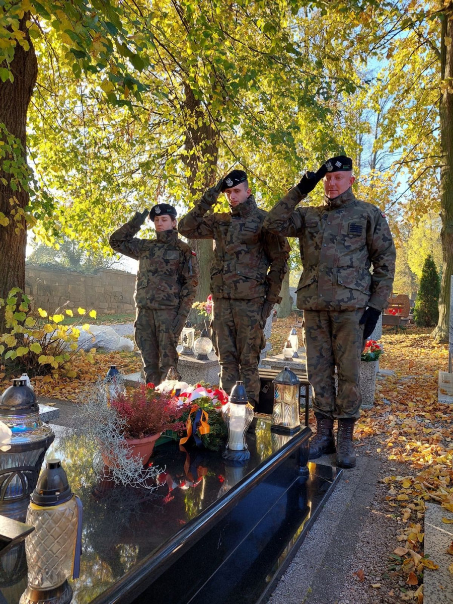 Pancerniacy ze Świętoszowa pamiętają o zmarłych kolegach