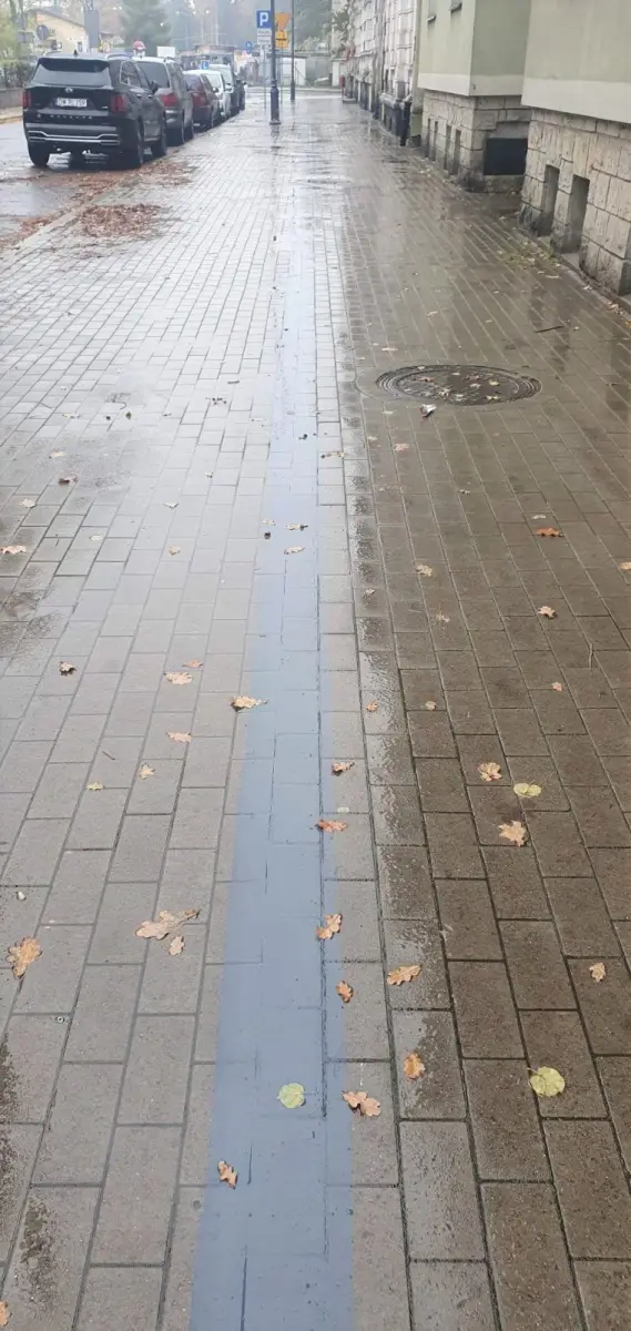 Sytuacja przy ul. Komuny Paryskiej: przed i po
