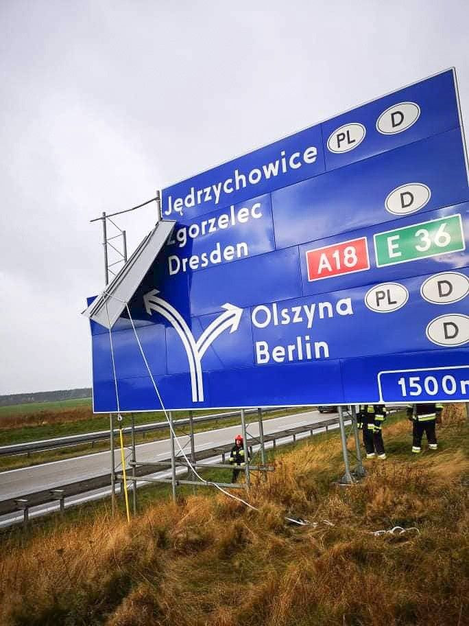 Działania strażaków na A4