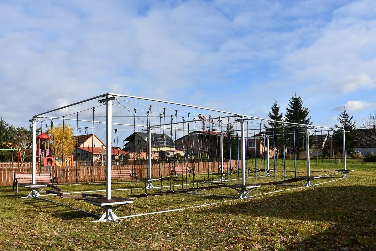 Park linowy w Gromadce