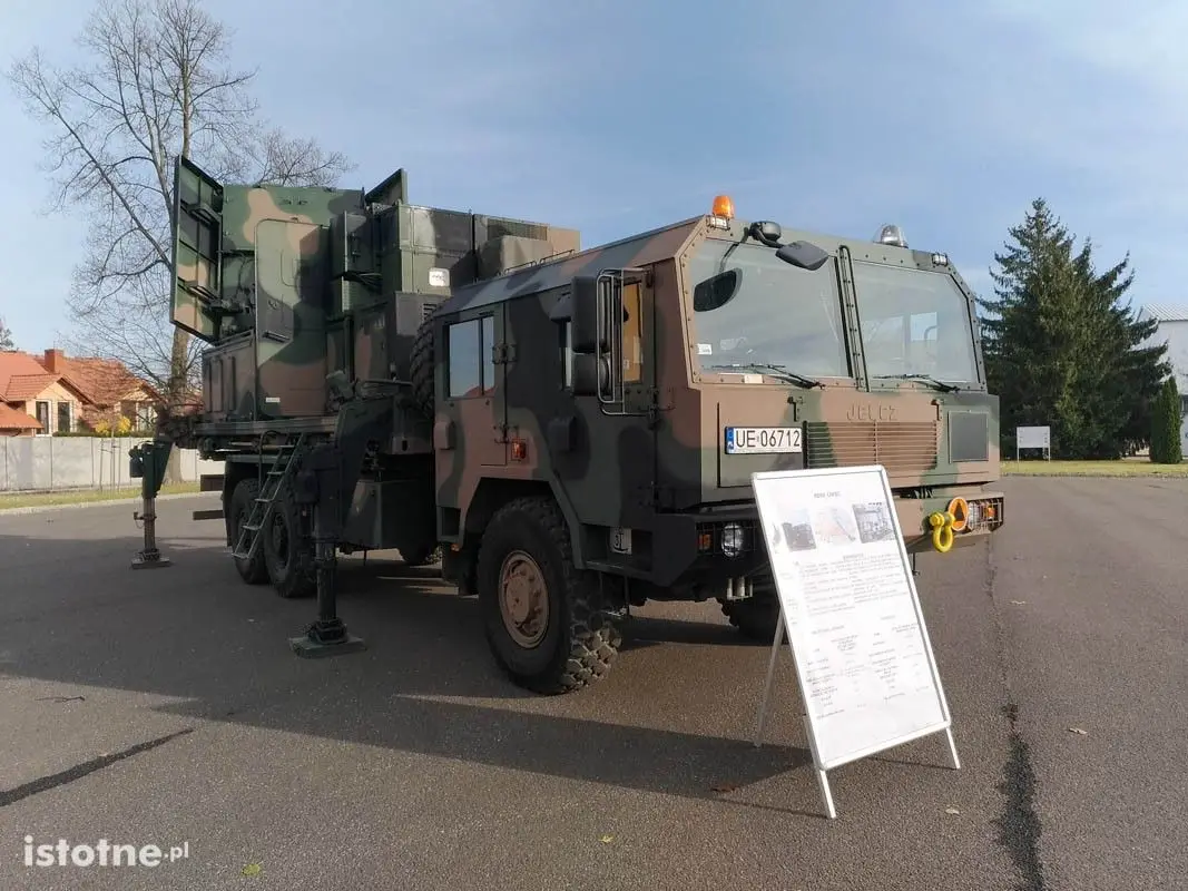 Pokaz sprzętu wojskowego w bolesławieckich koszarach