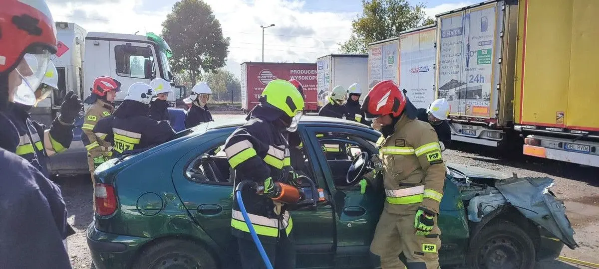 Strażacy ochotnicy na kursie w KP PSP Bolesławiec