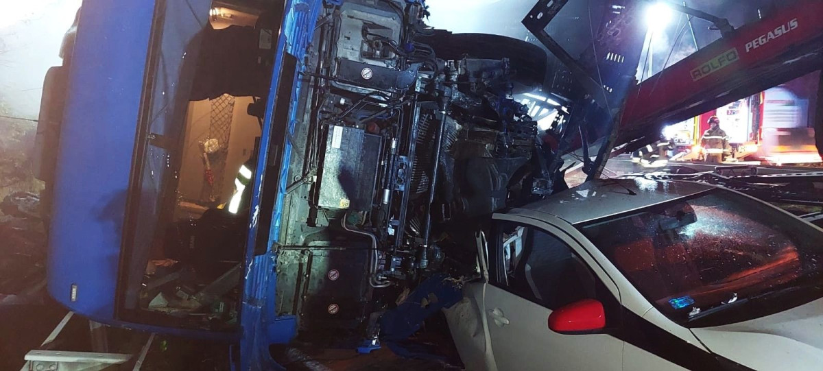 Karambol z udziałem pięciu samochodów na A4