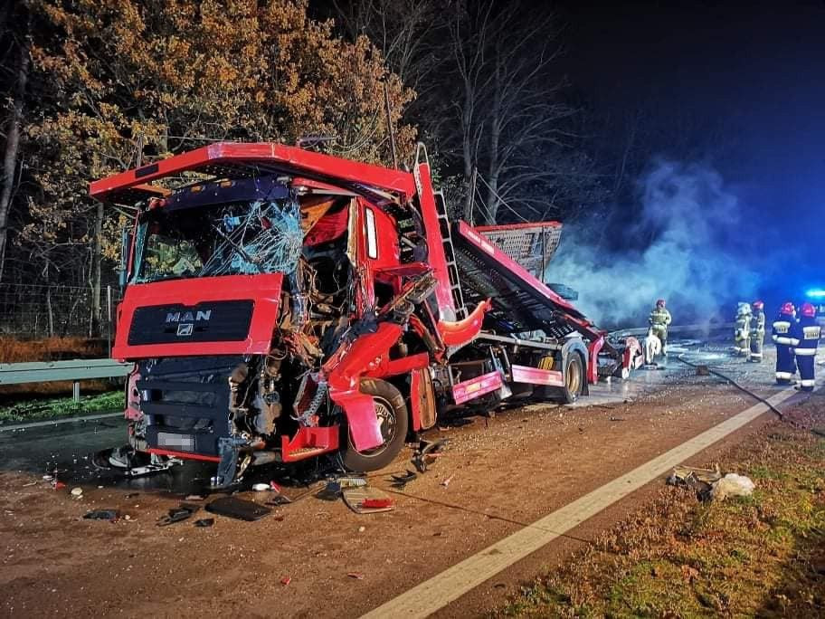 Karambol z udziałem pięciu samochodów na A4