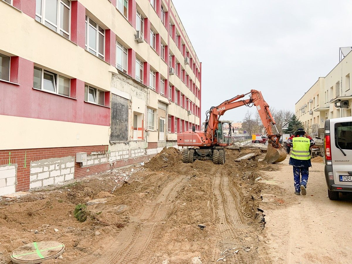 Budowa na terenie szpitala powiatowego w Bolesławcu