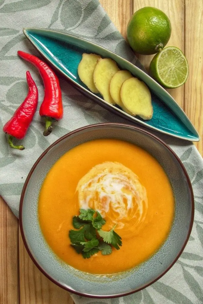 Przepis na weekend: krem z dyni z czerwonym curry
