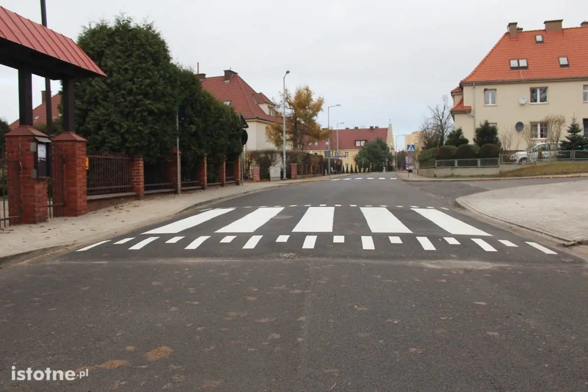 Otwarcie ulic Żeromskiego i Łasickiej po remoncie