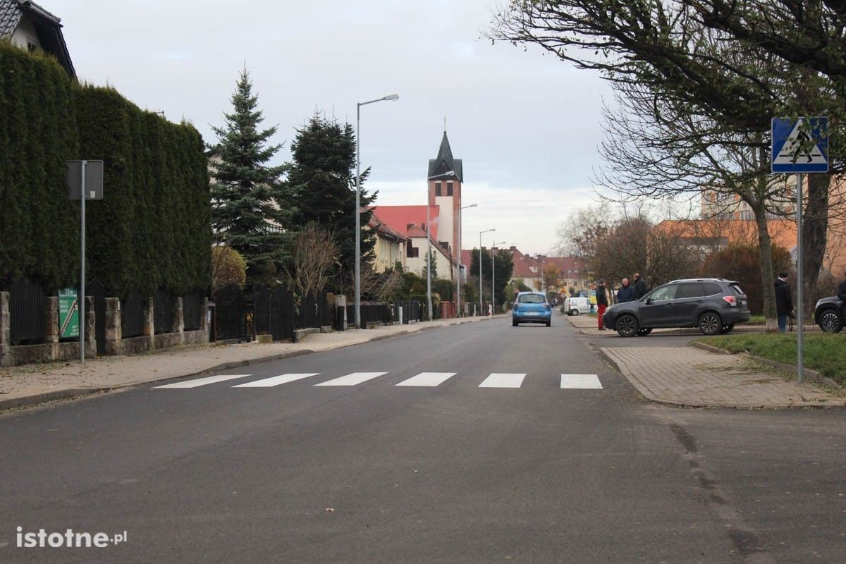 Otwarcie ulic Żeromskiego i Łasickiej po remoncie