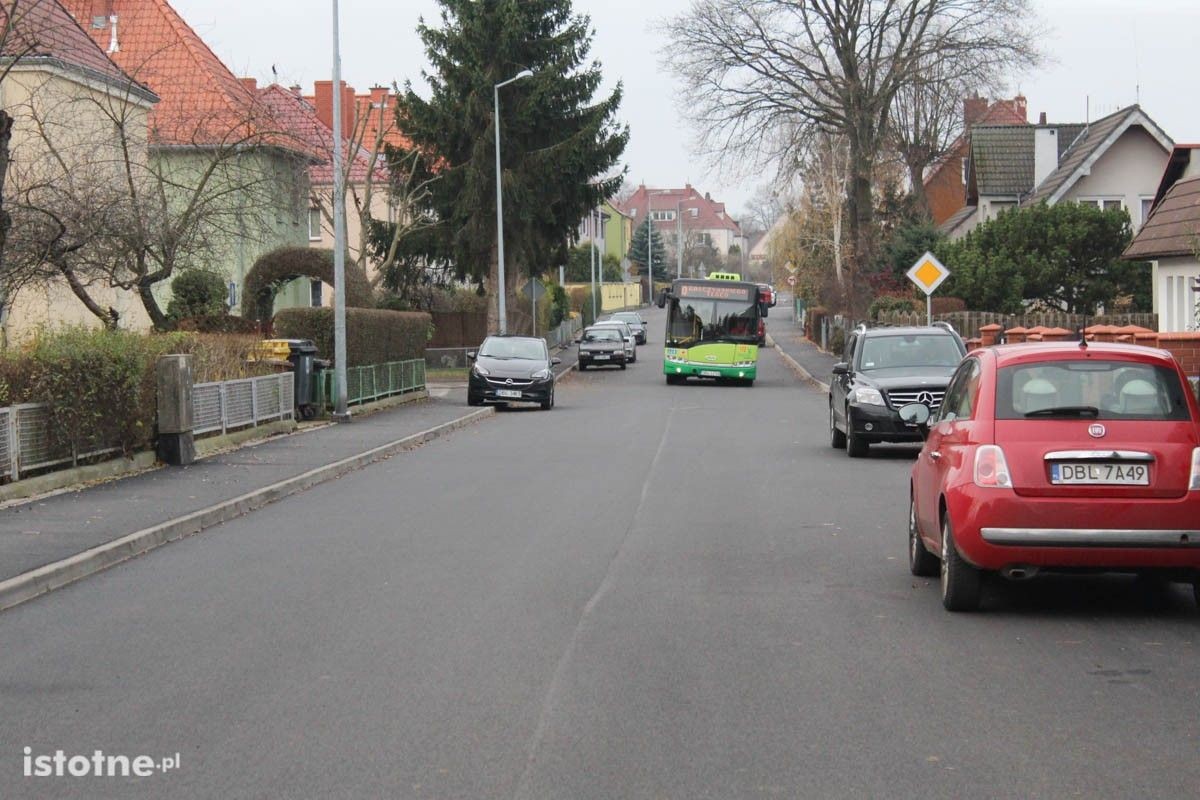 Otwarcie ulic Żeromskiego i Łasickiej po remoncie